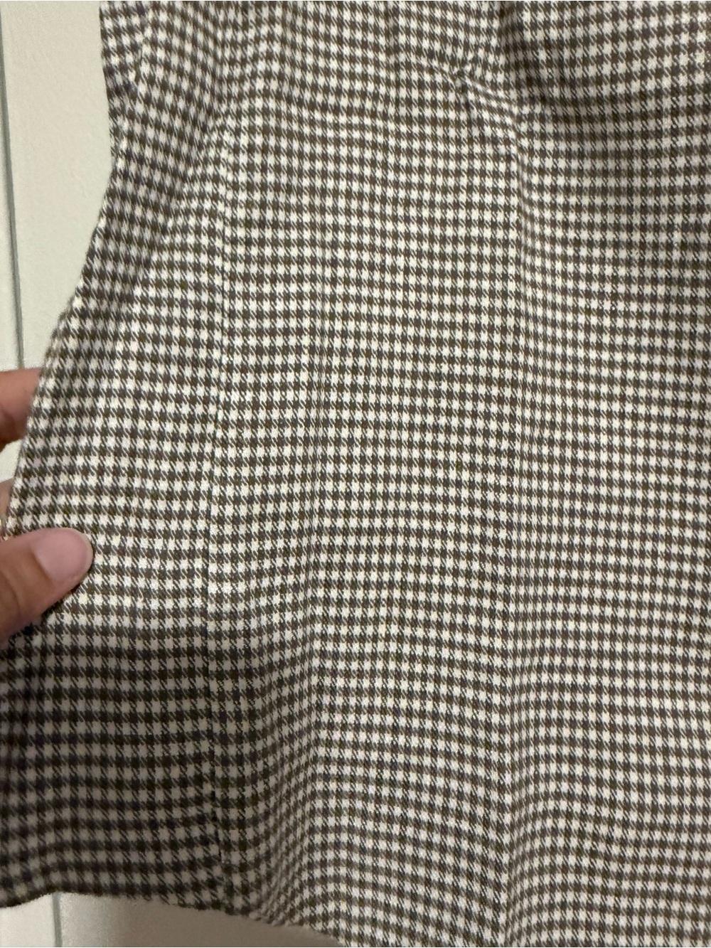 Everlane Taupe and White Gingham Sleeveless Button-Front Top Vest - Picture 4 of 10